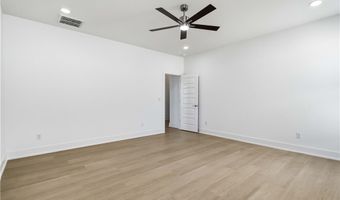 7014 Orange Ave, Bentonville, AR 72713