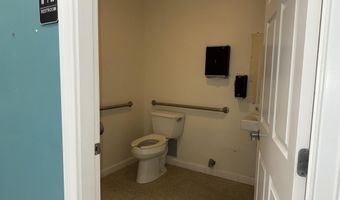 68 Center St 20, Barnstable, MA 02630