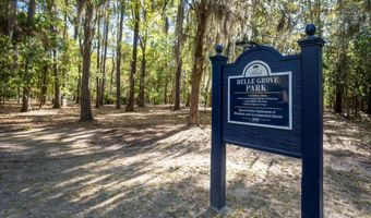 106 Palmetto Pl, Beaufort, SC 29902