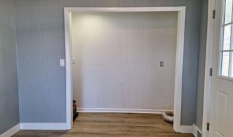 155 Second St, Auburn, ME 04210