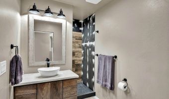 7083 Helena St, Bonners Ferry, ID 83805