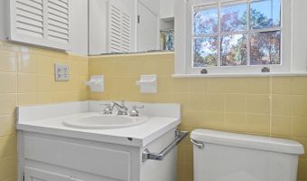 2713 WESTMEADE Rd, Albany, GA 31721