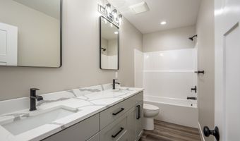 24934 WESTFIELD Ave, Veneta, OR 97487