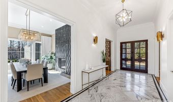 1905 White Tree Trl, Arden, NC 28704