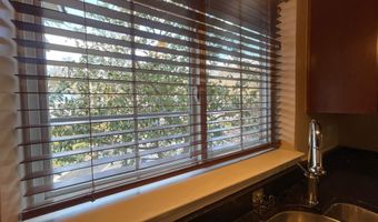 4061 S FOUR MILE RUN Dr 301, Arlington, VA 22204