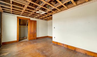 29 Main St, Alton, NH 03809