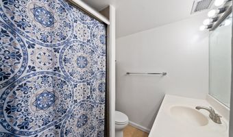 1535 Pensacola St 208, Honolulu, HI 96822
