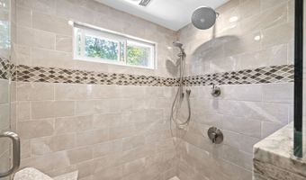 37 Birchwood Cir, Bedford, NH 03110
