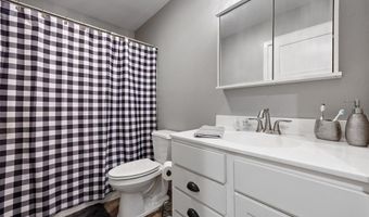 302 N Pratt St, Anamosa, IA 52220