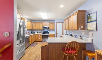 827 SW 46th St, Ankeny, IA 50023