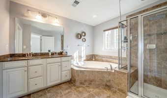 25850 CLAIRMONT MANOR Sq, Aldie, VA 20105