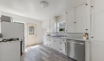 518 E 5th St, Albert Lea, MN 56007