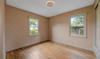 1108 E 3rd St, Anamosa, IA 52205