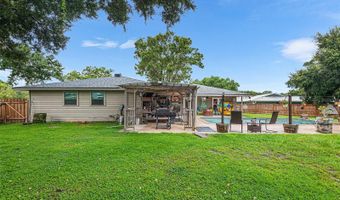 204 ESSARY St N, Auburndale, FL 33823