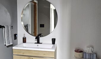 8023 Railroad Rd, Indianapolis, IN 46217