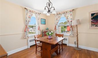 155 Evarts St, Newport, RI 02840