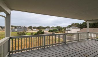 3145 PERIWINKLE Ln, Bandon, OR 97411