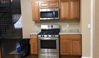 412 Grove St NE, Albuquerque, NM 87108