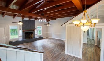 2623 Hatch Pkwy N, Baxley, GA 31515