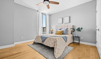 1020 N HIGHLAND St 524, Arlington, VA 22201