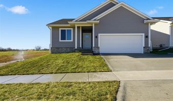 2308 Chan Dr, Adel, IA 50003