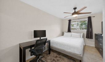 1342 Nanialii St, Kailua, HI 96734