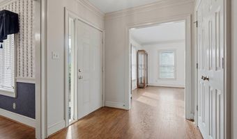 2401 Tuxedo Pl, Albany, GA 31707
