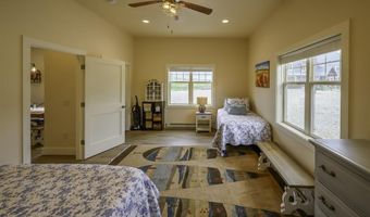 6 Whitney Dr, Cody, WY 82414