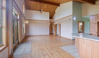 6682 Evergreen Ln, Alborn, MN 55702