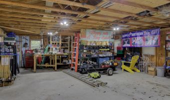 16 Macomber Pt, Alburgh, VT 05440