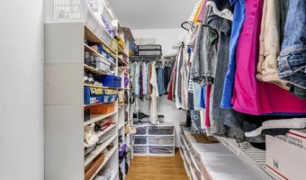 551 Chester Pkwy, Belford, NJ 07718