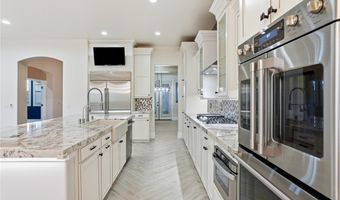 10820 Woodstream Ct, Las Vegas, NV 89135