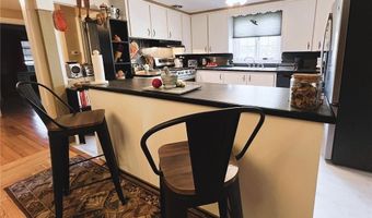 29 Stony Acre Dr, Cranston, RI 02920