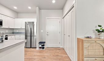 17149 SW SNOWDALE St, Beaverton, OR 97007