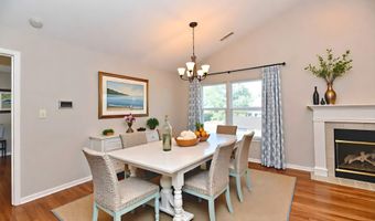 9397 Villa Woods Dr 213, Avon, IN 46123