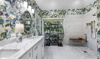 199 Raleigh Ct, Aurora, OH 44202