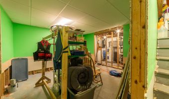 148 Eastern Ave, Augusta, ME 04330
