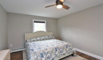 19 Virginia Ln, Bangor, ME 04401