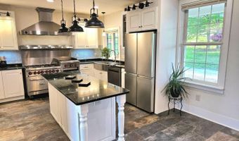 1407 Whittier Hl, Cabot, VT 05647