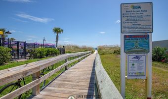 1766 BEACH Ave, Atlantic Beach, FL 32233