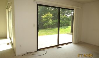 1 Westbury Ct, Ann Arbor, MI 48105
