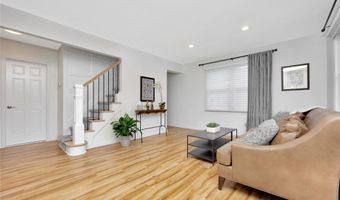 11 Anita Pl, Amityville, NY 11701