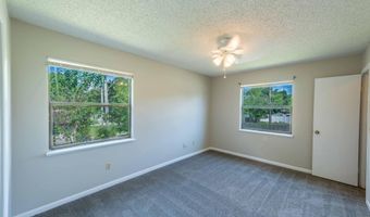 890 HIBISCUS St, Atlantic Beach, FL 32233