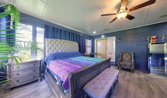 1477 Lake Dr, Bainbridge, GA 39817