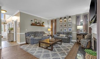 6 Surle Ct, Bayville, NJ 08721