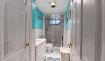 26 Warren Dr, Aberdeen, NJ 07747