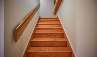 570 Upper Meehan Rd, Bristol, VT 05443