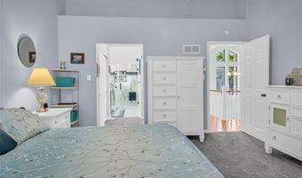 626 Highview Circle Dr, Ballwin, MO 63021