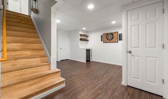 24 Lynn Dr, Attleboro, MA 02703