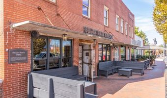 1102 Pine Grove Dr, Alpharetta, GA 30009